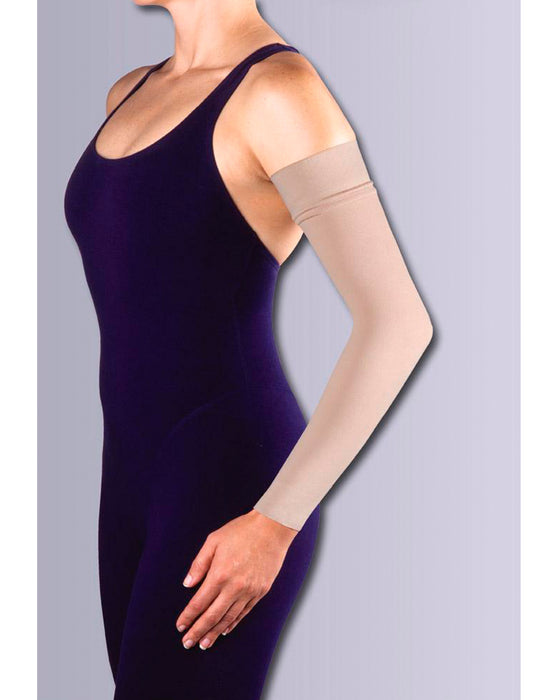 Jobst Bella Lite Armsleeve w/ 2" Silicone Top Band 20-30 mmHg