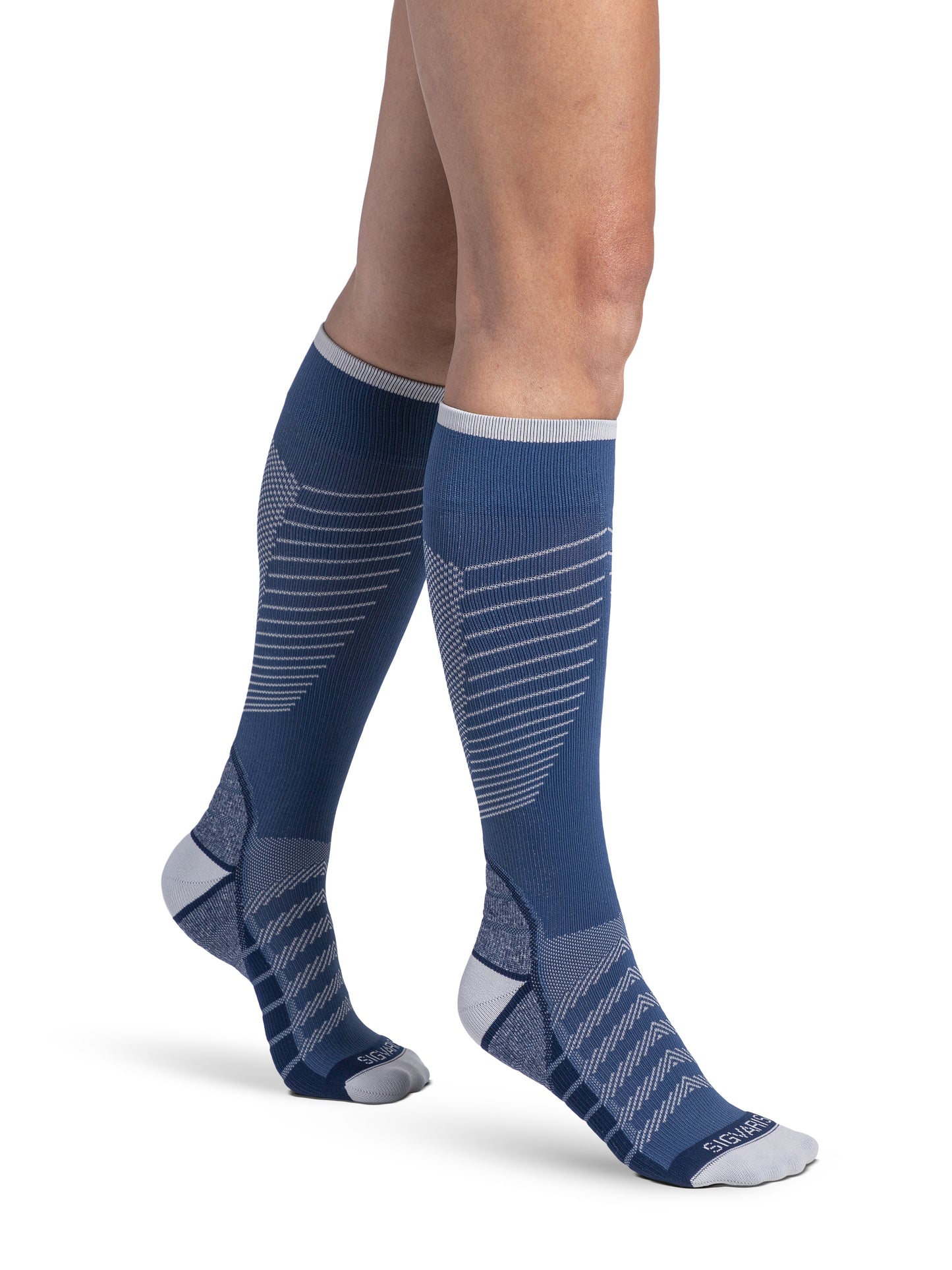 Sigvaris Unisex Motion Flow Tech Compression Socks 20-30mmHg?imgid=432CW212