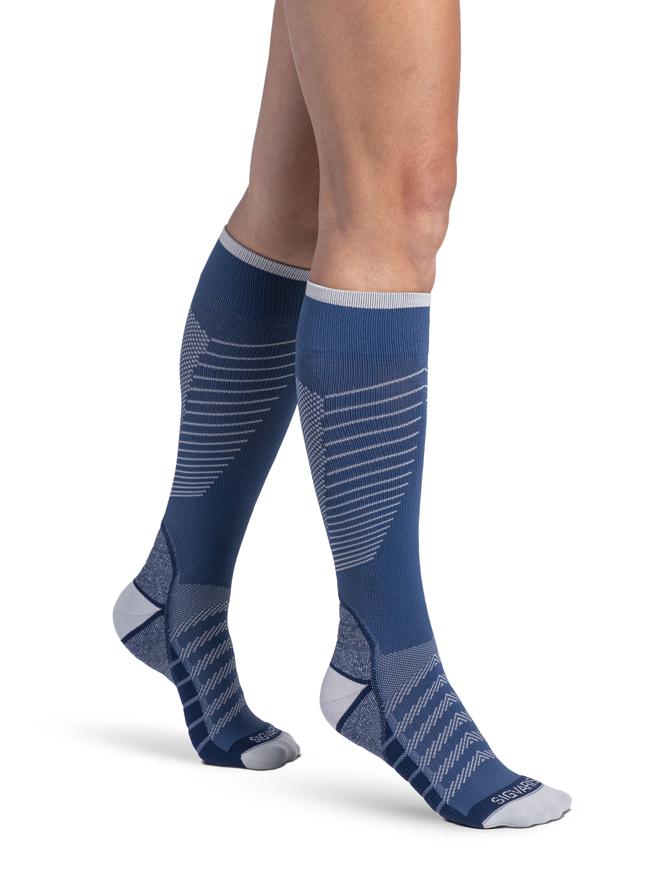 Sigvaris Unisex Motion Flow Tech Compression Socks 20-30mmHg?imgid=432CW212