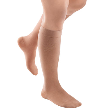 Activa Graduated Therapy Unisex Closed Toe Knee Highs 20-30 mmHg