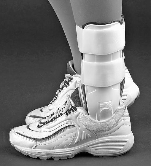 PROLITE Ankle Stirrup Brace with Air Liners - UNIVERSAL