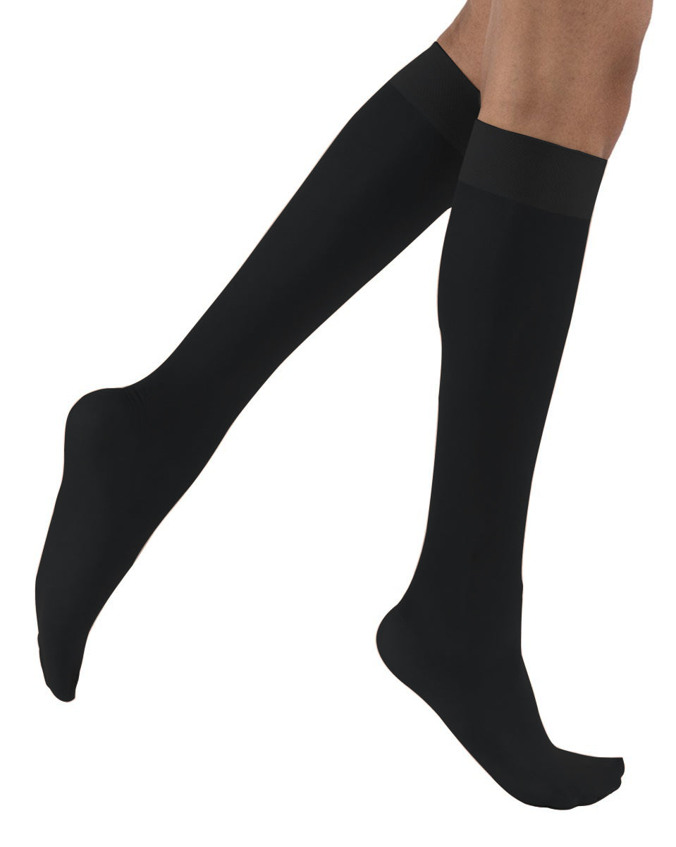 Activa Sheer Therapy Knee 15-20 Closed Toe Black D