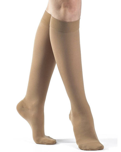 Sigvaris 860 Select Comfort Series Women's PETITE Closed Toe Knee Highs 20-30mmHg - 862C | Clearance (Final Sale)