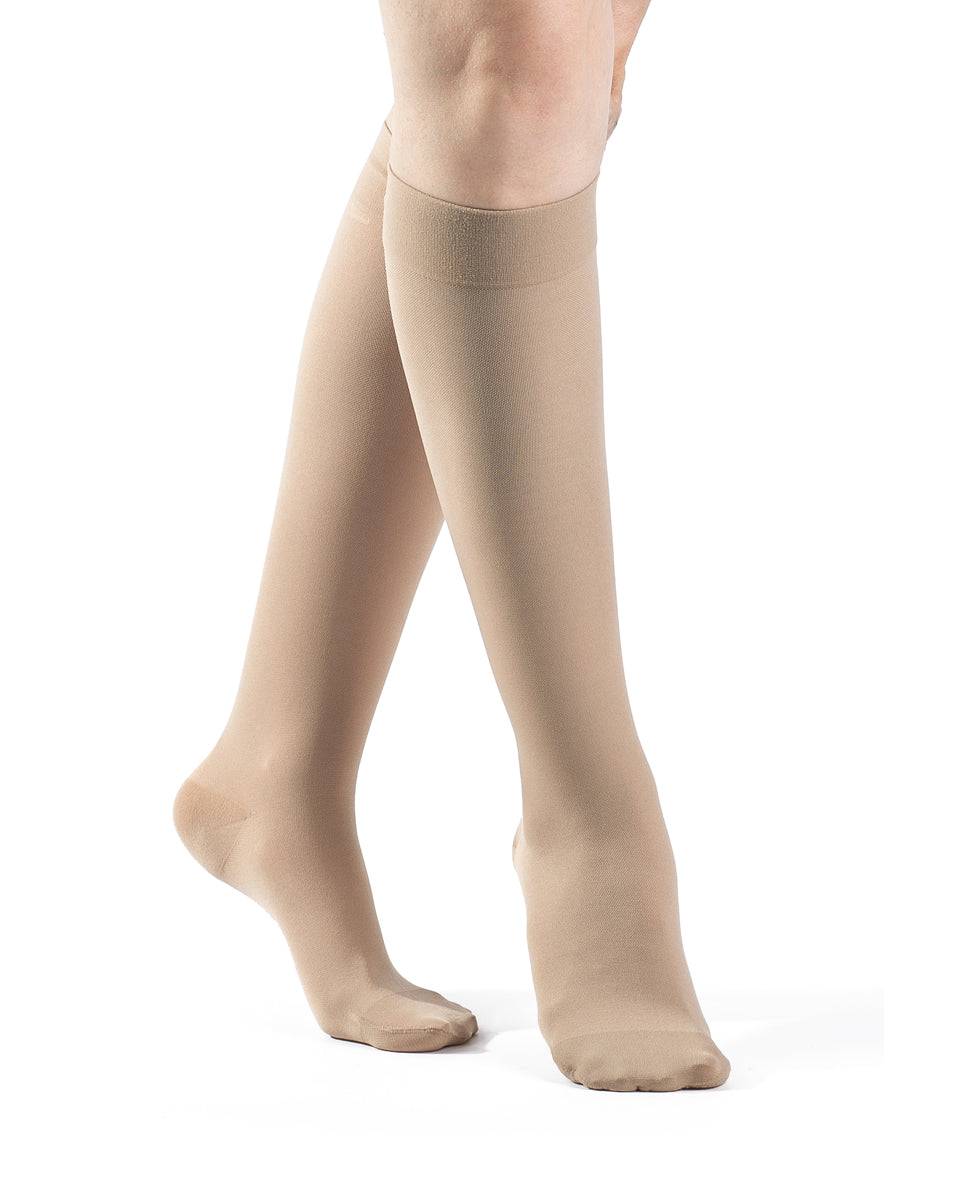 Sigvaris 860 Select Comfort Series Women's PETITE Closed Toe Knee Highs 20-30mmHg - 862C | Clearance (Final Sale)