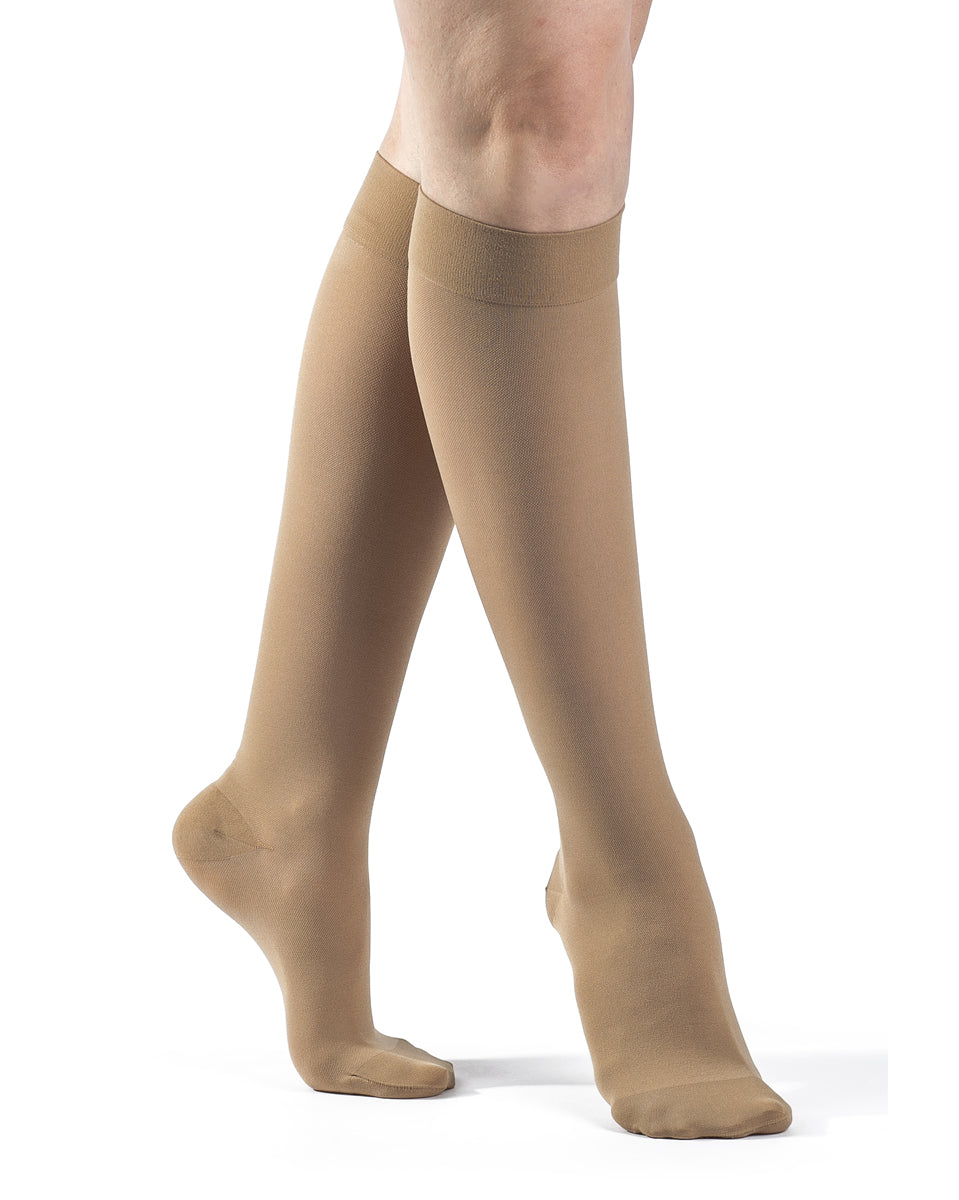 Sigvaris 860 Select Comfort Series Women's Closed Toe Knee Highs 20-30mmHg | Clearance (Final Sale)