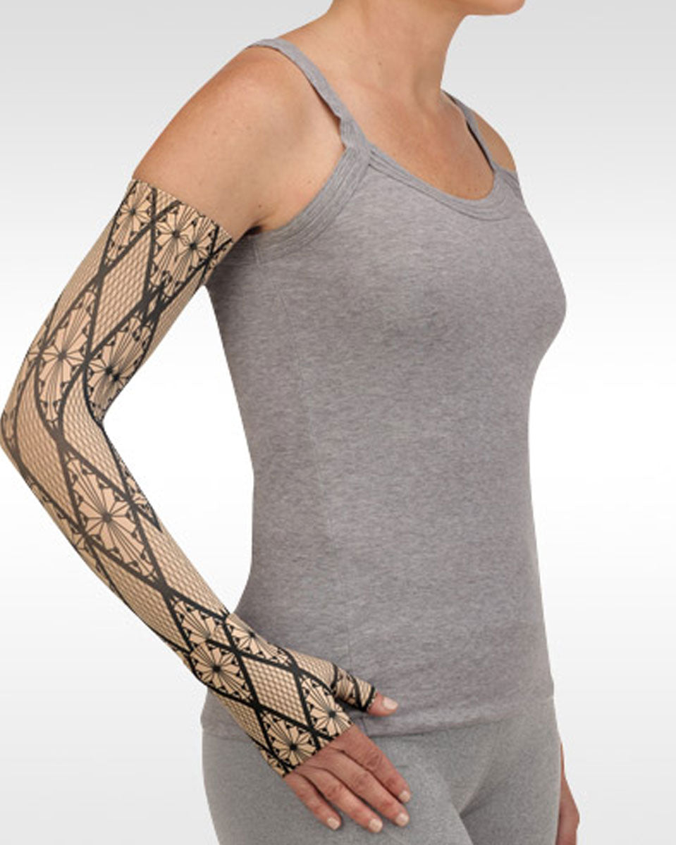 Juzo Soft 2001CG Print Series Armstulpen 20-30 mmHg mit Silikon-Oberband – Neue Muster – 1