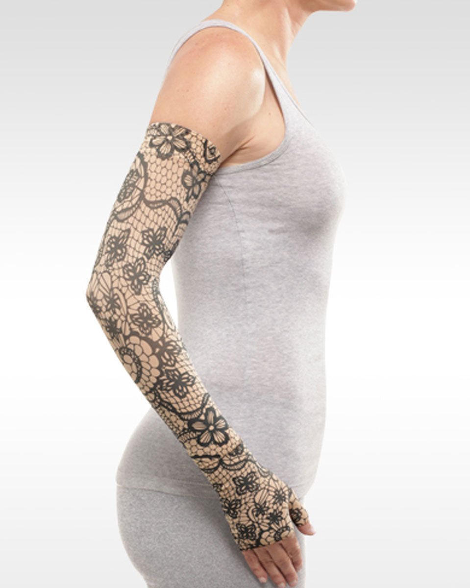 Juzo Soft 2001CG Print Series Armstulpen 20-30 mmHg mit Silikon-Oberband – Neue Muster – 1